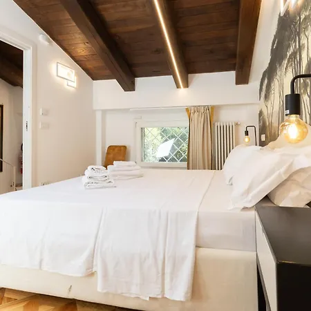 Bolognaroomscom - Isaia Garden Private Garden Bath בית נופש *