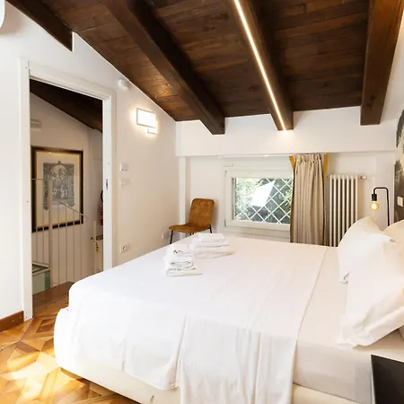 Bolognaroomscom - Isaia Garden Private Garden Bath *