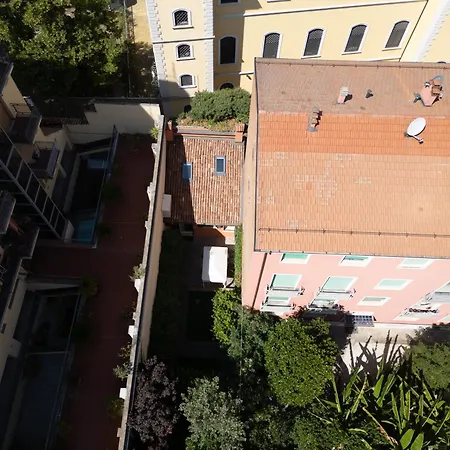 Tatil Evi Bolognaroomscom - Isaia Garden Private Garden Bath Bolonya