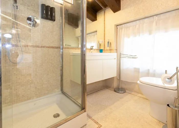 Holiday home Bolognaroomscom - Isaia Garden Private Garden Bath Bologna