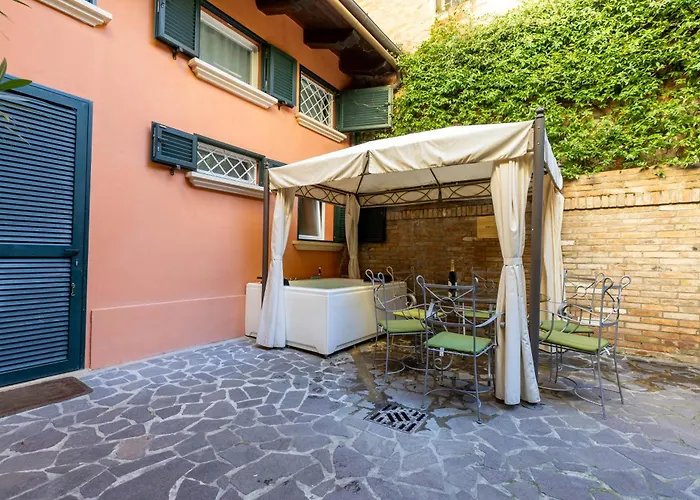 Bolognaroomscom - Isaia Garden Private Garden Bath