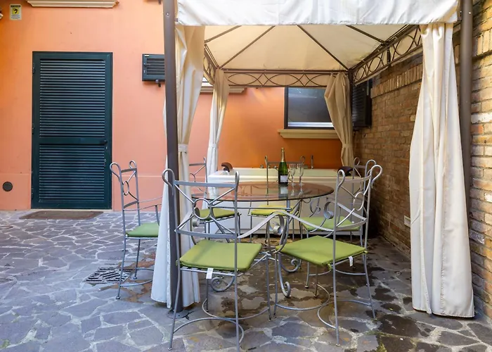 Bolognaroomscom - Isaia Garden Private Garden Bath *