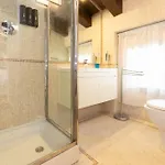 Holiday home Bolognaroomscom - Isaia Garden Private Garden Bath Bologna