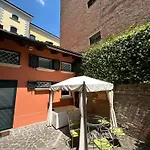 Bolognaroomscom - Isaia Garden Private Garden Bath Holiday home Bologna