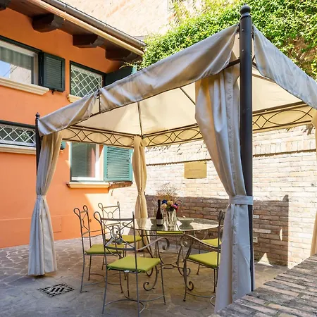 Isaia Garden - Bolognarooms * Bologna