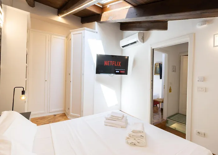 Bolognaroomscom - Isaia Garden Private Garden Bath Сasa de vacaciones Bolonia